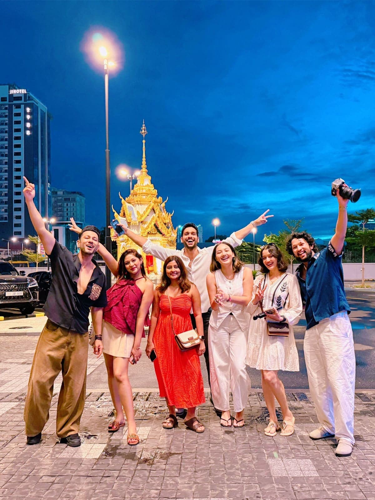 Influencers & Celebrity Integration